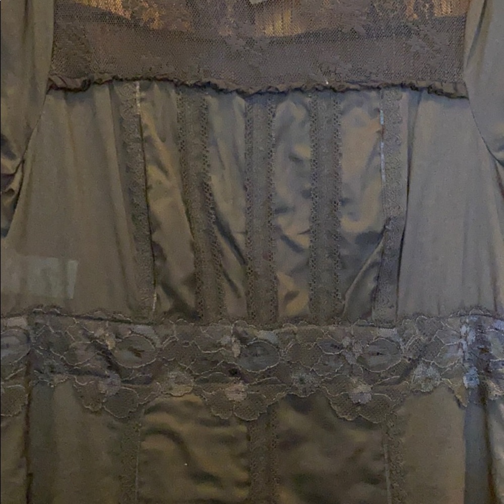 Trinity Dress - Picture 3 of 7